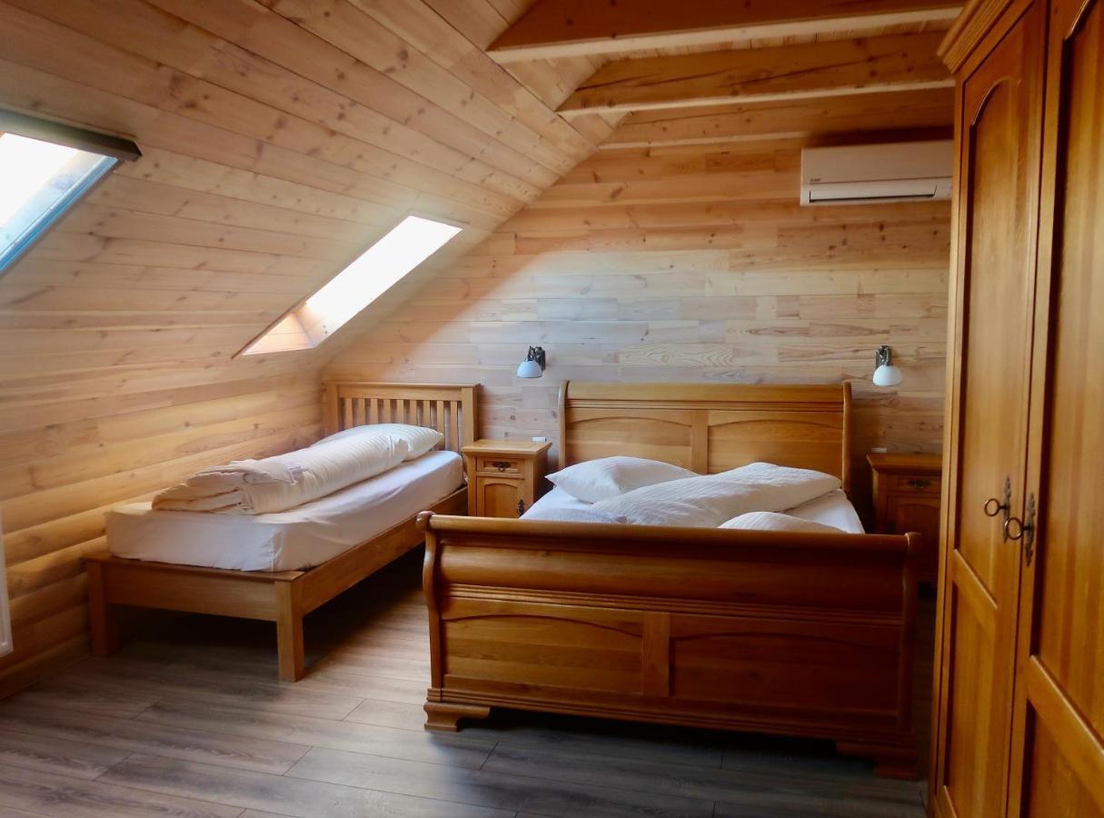 Casa Pop Hotel Săpînţa Екстериор снимка