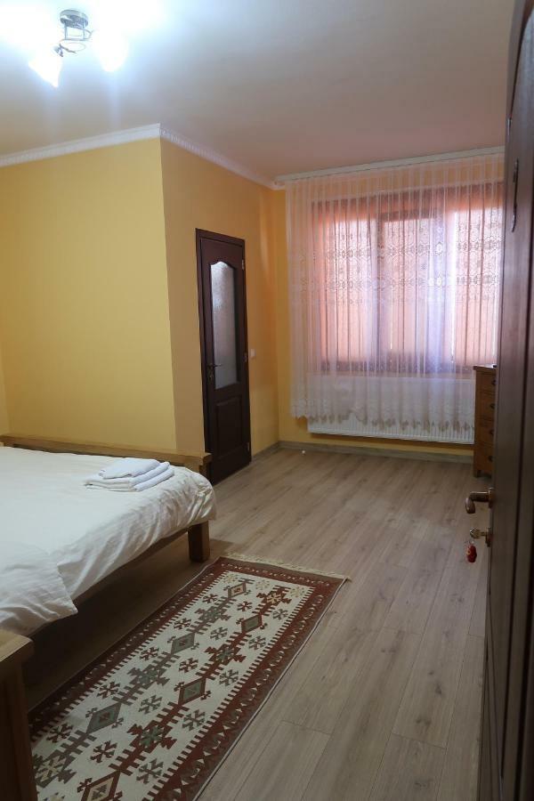 Casa Pop Hotel Săpînţa Екстериор снимка